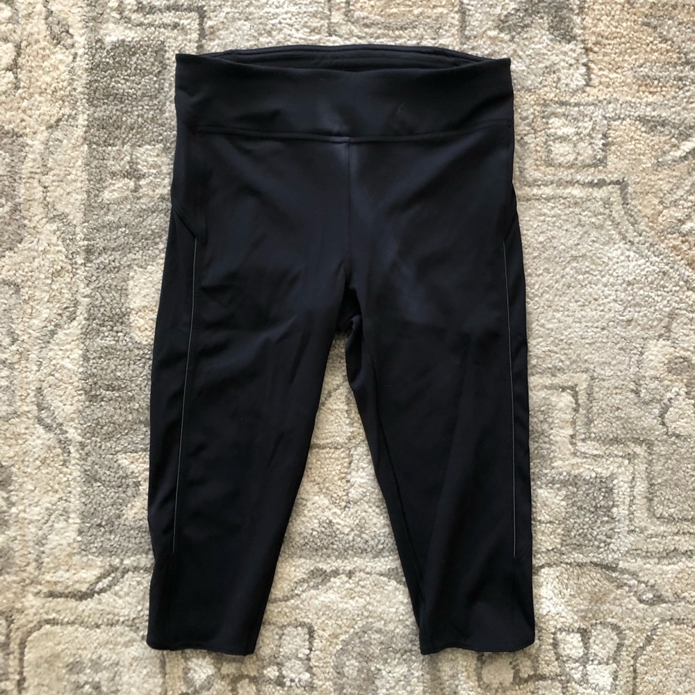 Lululemon Morning Miles Crop (17")